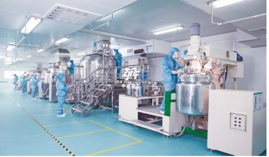 生物醫(yī)藥凈化車間有什么特點?醫(yī)藥工廠都要做無塵車間建設(shè)嗎?