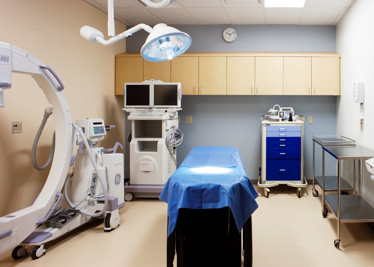 手術(shù)室凈化工程公司哪里有?怎么找一家合適的施工公司?